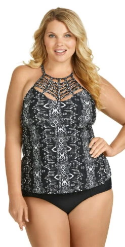 Raisins Boa Tankini Top In Black Y840136-BLK